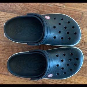 Black crocs